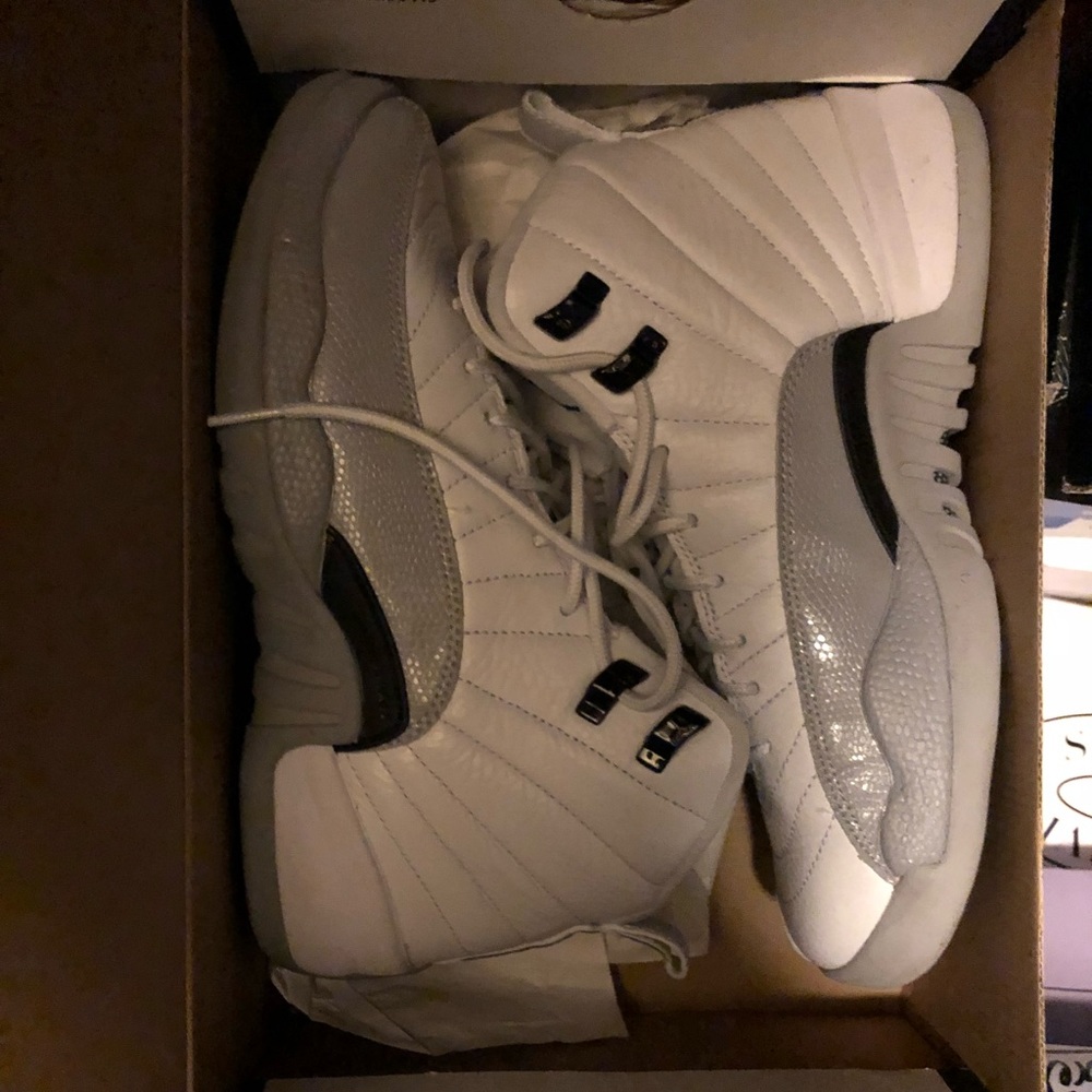 JORDAN 12